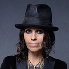 Linda-Perry Medium sq