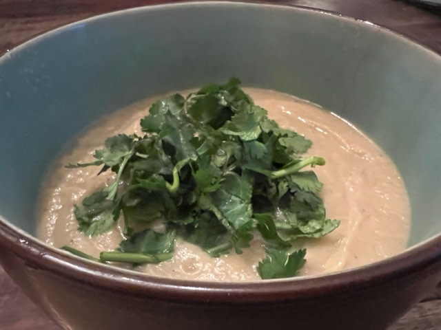 dreamy cauliflower soup - vegan and gluten-free